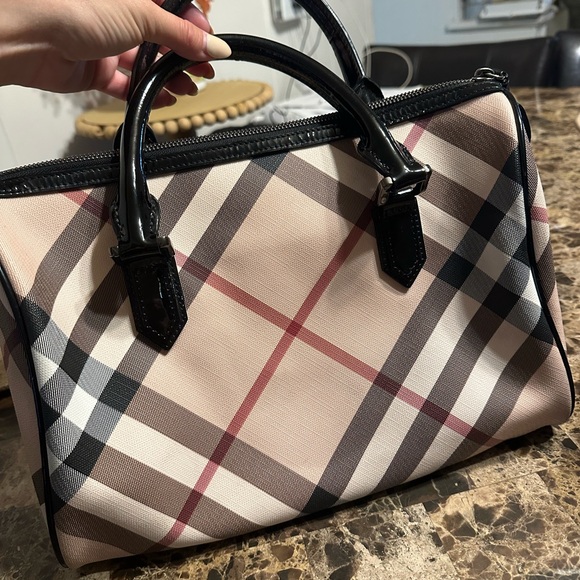 Never worn. Beautiful Burberry Nova Bowling Bag - Picture 1 of 5